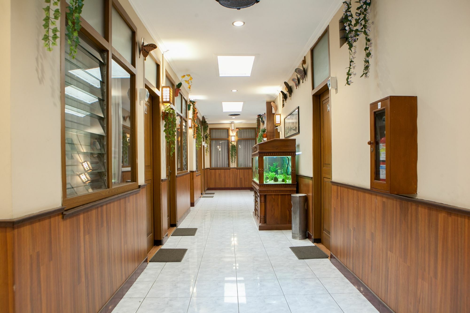 Reddoorz Plus Near Riau Street Bandung Exterior foto